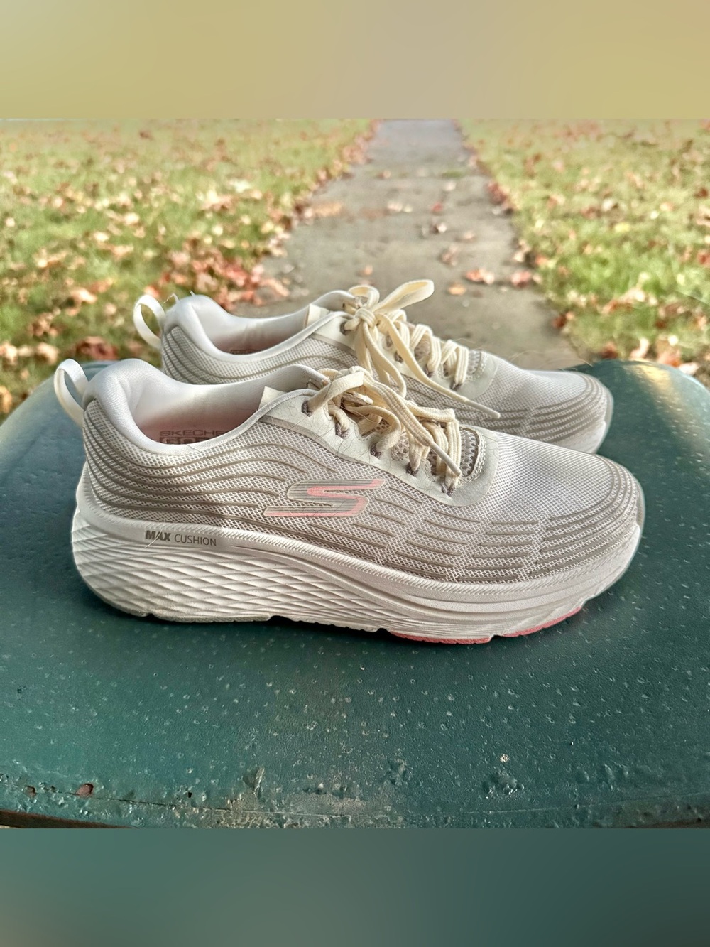 Skechers Women's Max Cushioning Elite 2.0  129600 NTPK Running Shoes 8.5